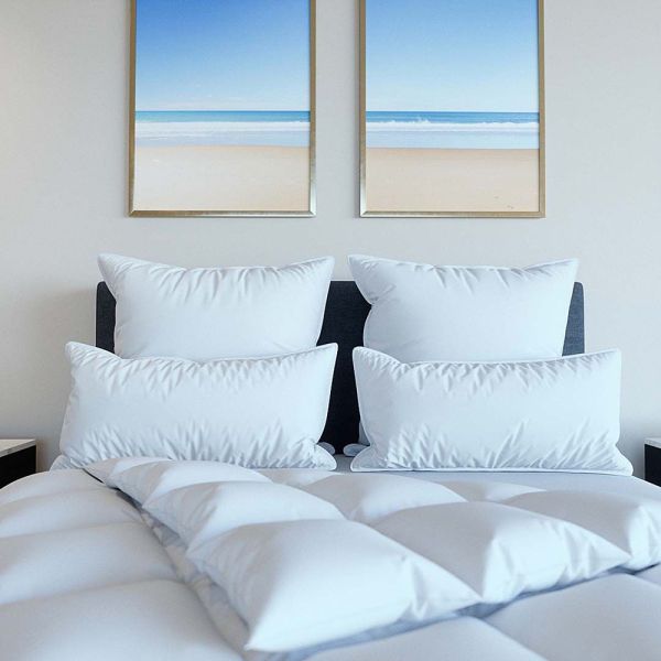 Almohada de plumón de ganso de 3 cámaras Richard Behr & Co.